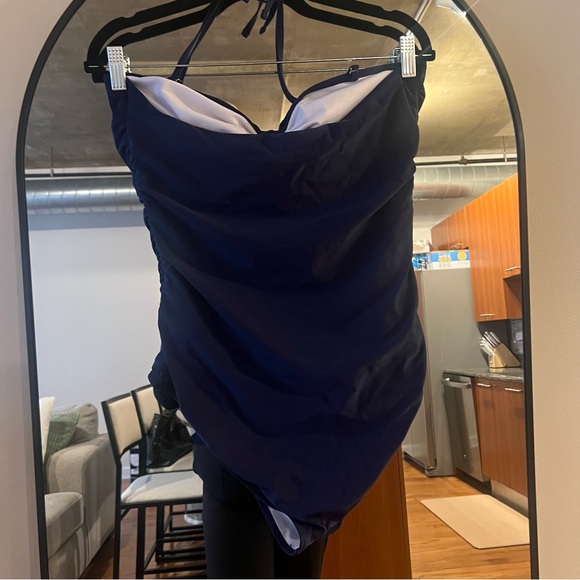 One Piece Swim with Cutout - Picture 4 of 11